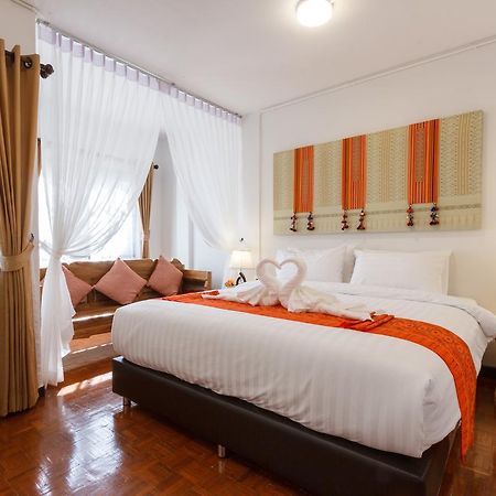 Baan Singharaj Hotel Chiang Mai Buitenkant foto