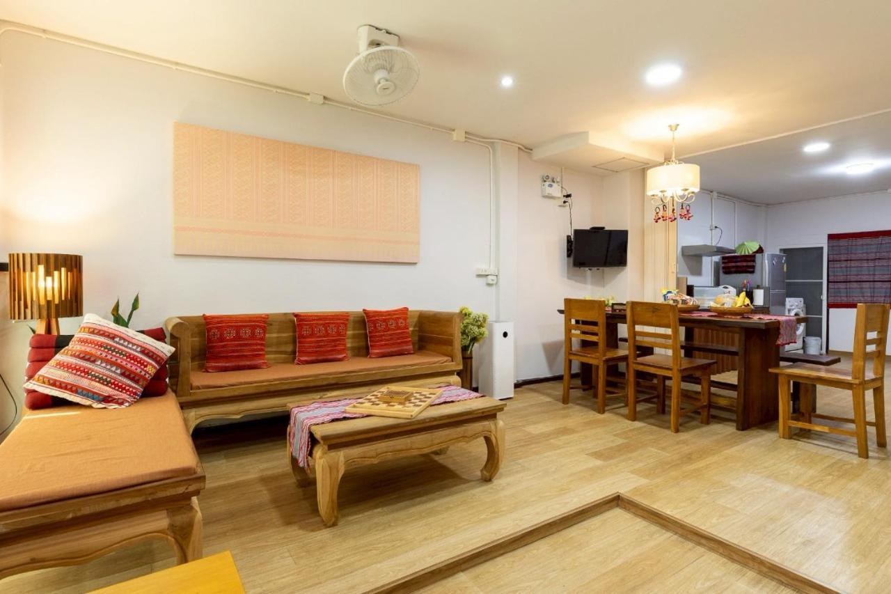 Baan Singharaj Hotel Chiang Mai Buitenkant foto