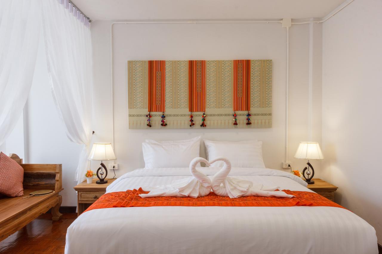 Baan Singharaj Hotel Chiang Mai Buitenkant foto